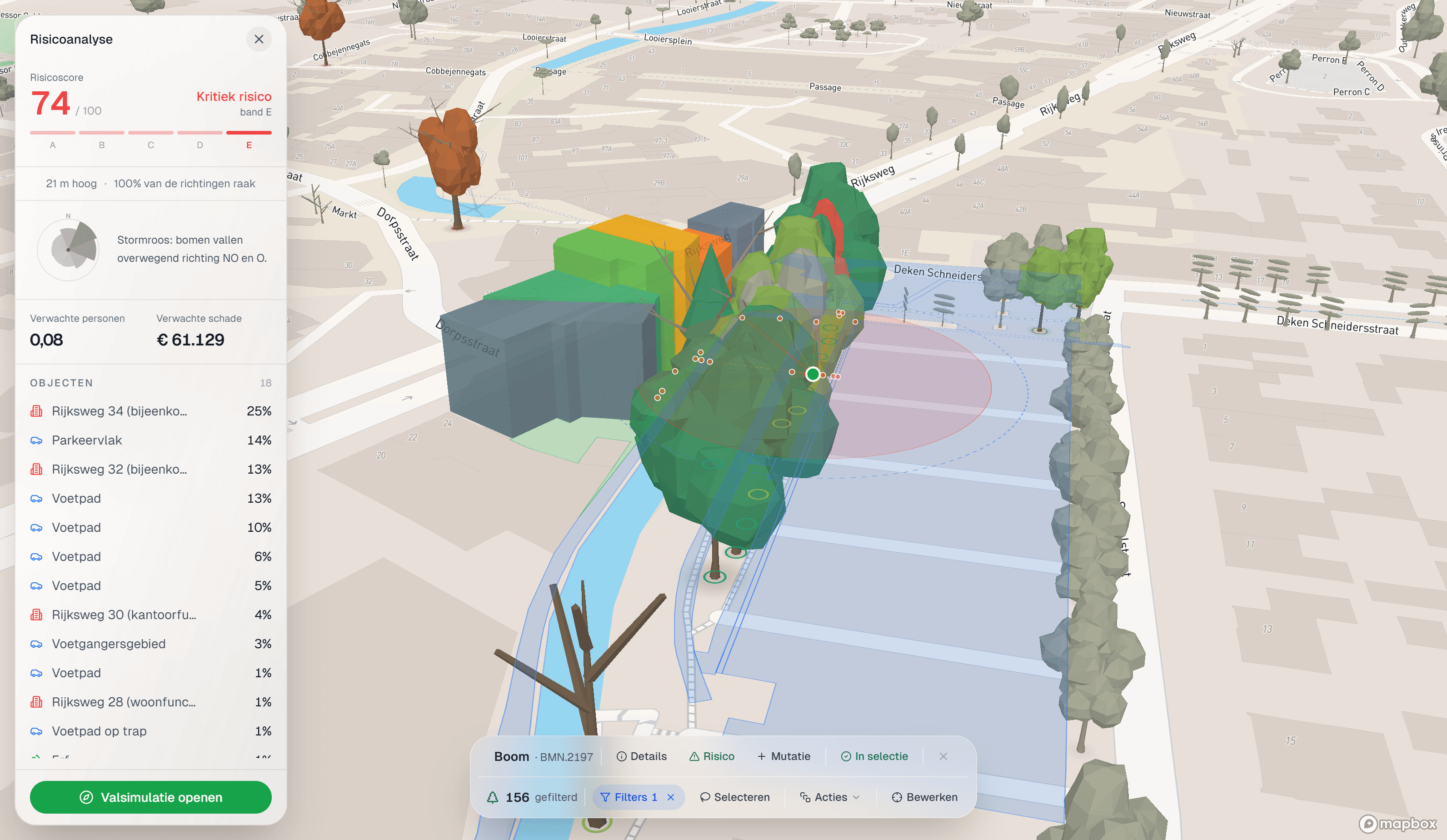 De risicoanalyse van één boom in IDA, in 3D: de valzone over de straat en de panden eromheen, met links het paneel Risicoanalyse: score 74 van 100 in band E, de stormroos, verwachte personen en verwachte schade, en de objecten in de valzone met hun aandeel.