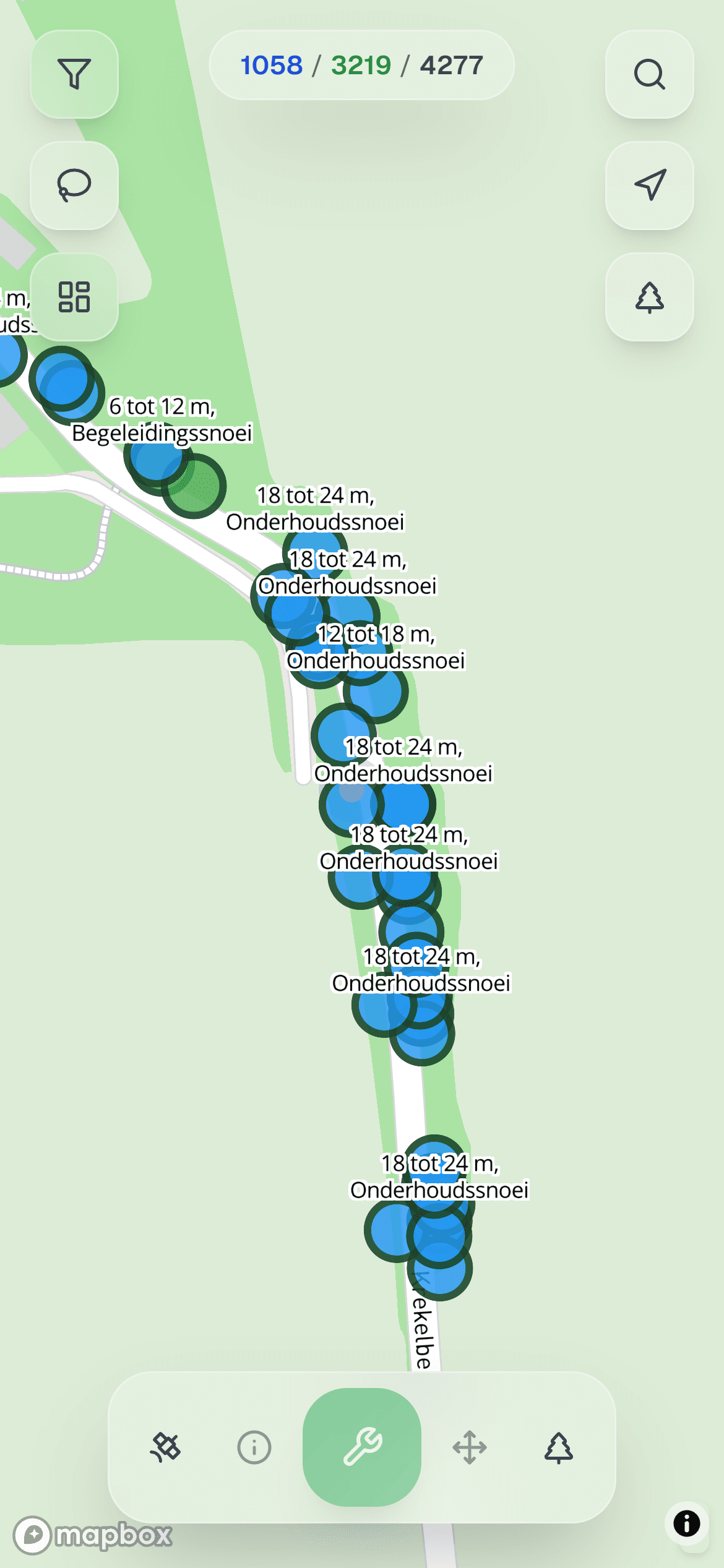 De kaart van een project in de veldapp van IDA op een telefoon: de bomen van het project als stippen op de kaart.